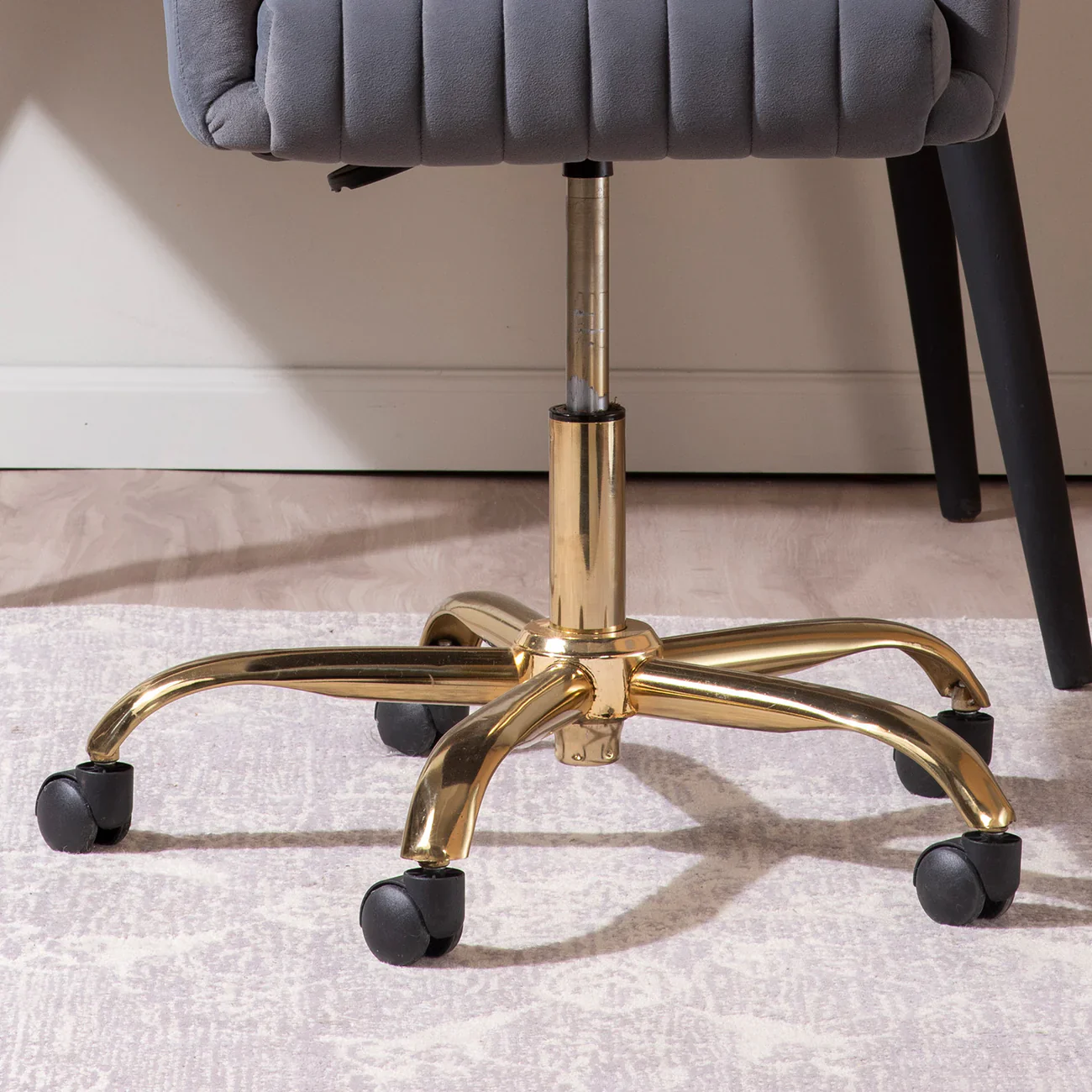 Chic Grey Accent Chair with Tufted Design - Image 7