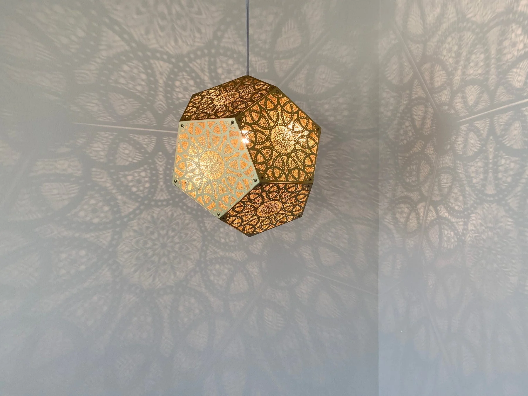 Designer Shadow Casting Pendant Lamp - Image 14