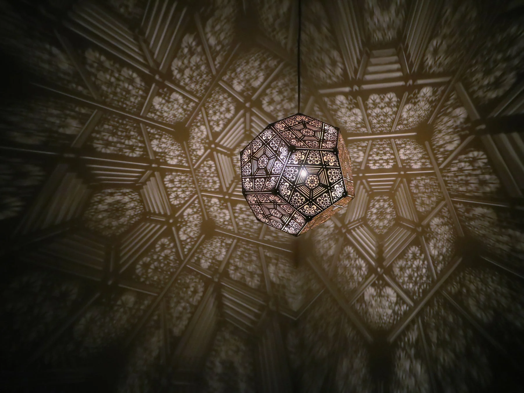 Designer Shadow Effect Hanging Lamp - Image 15