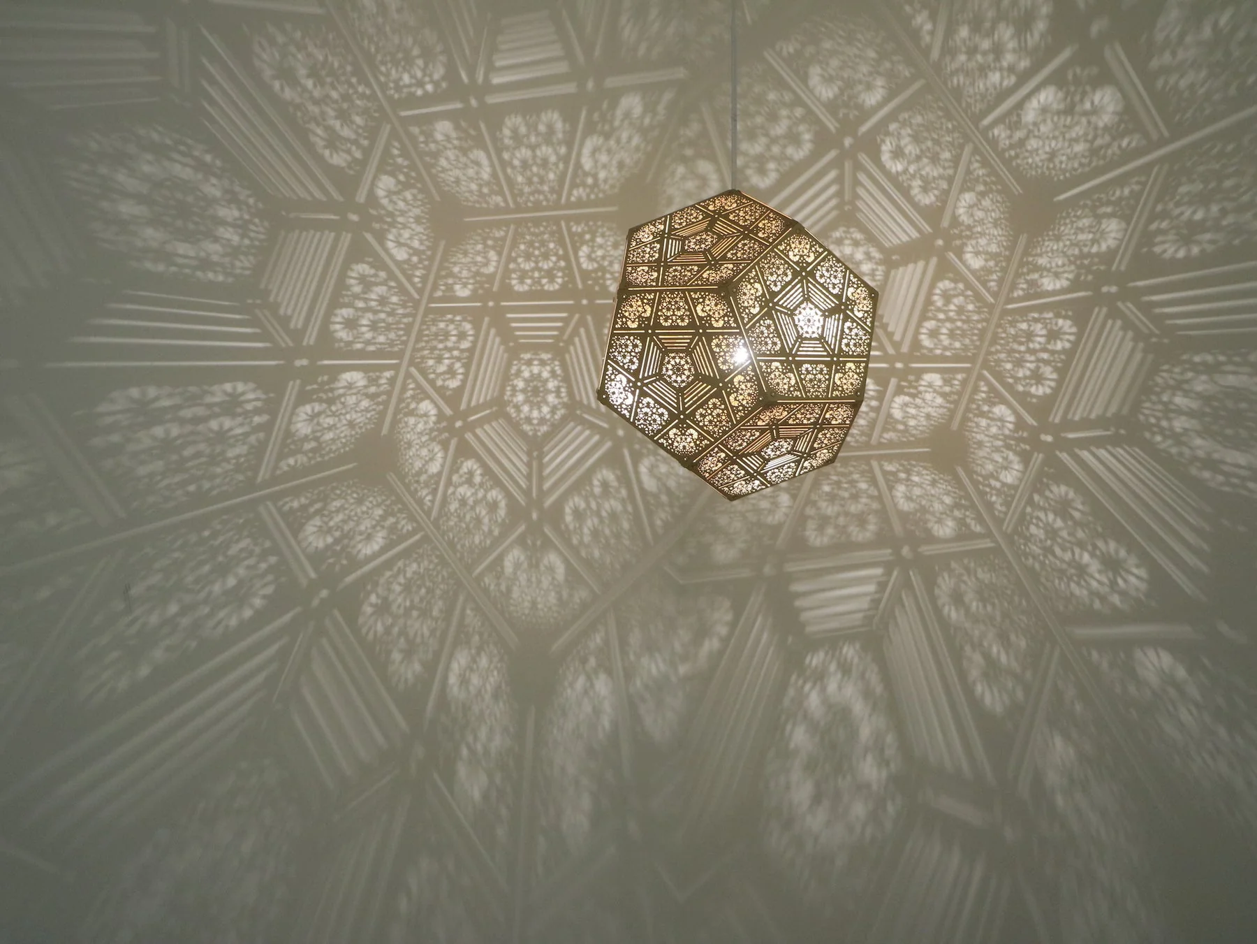 Designer Shadow Effect Hanging Lamp - Image 7