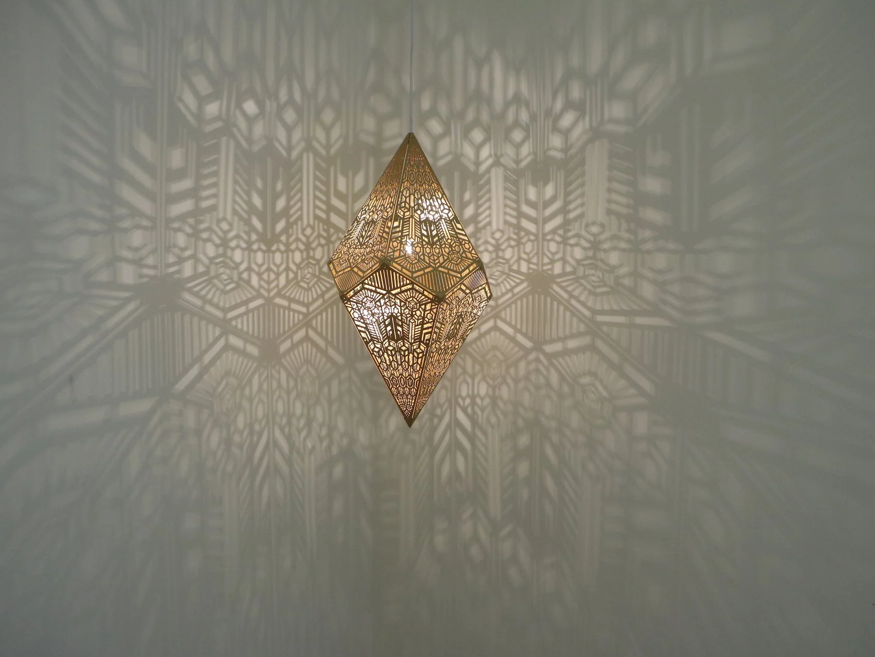 Elegant Shadow Design Ceiling Lamp - Image 10