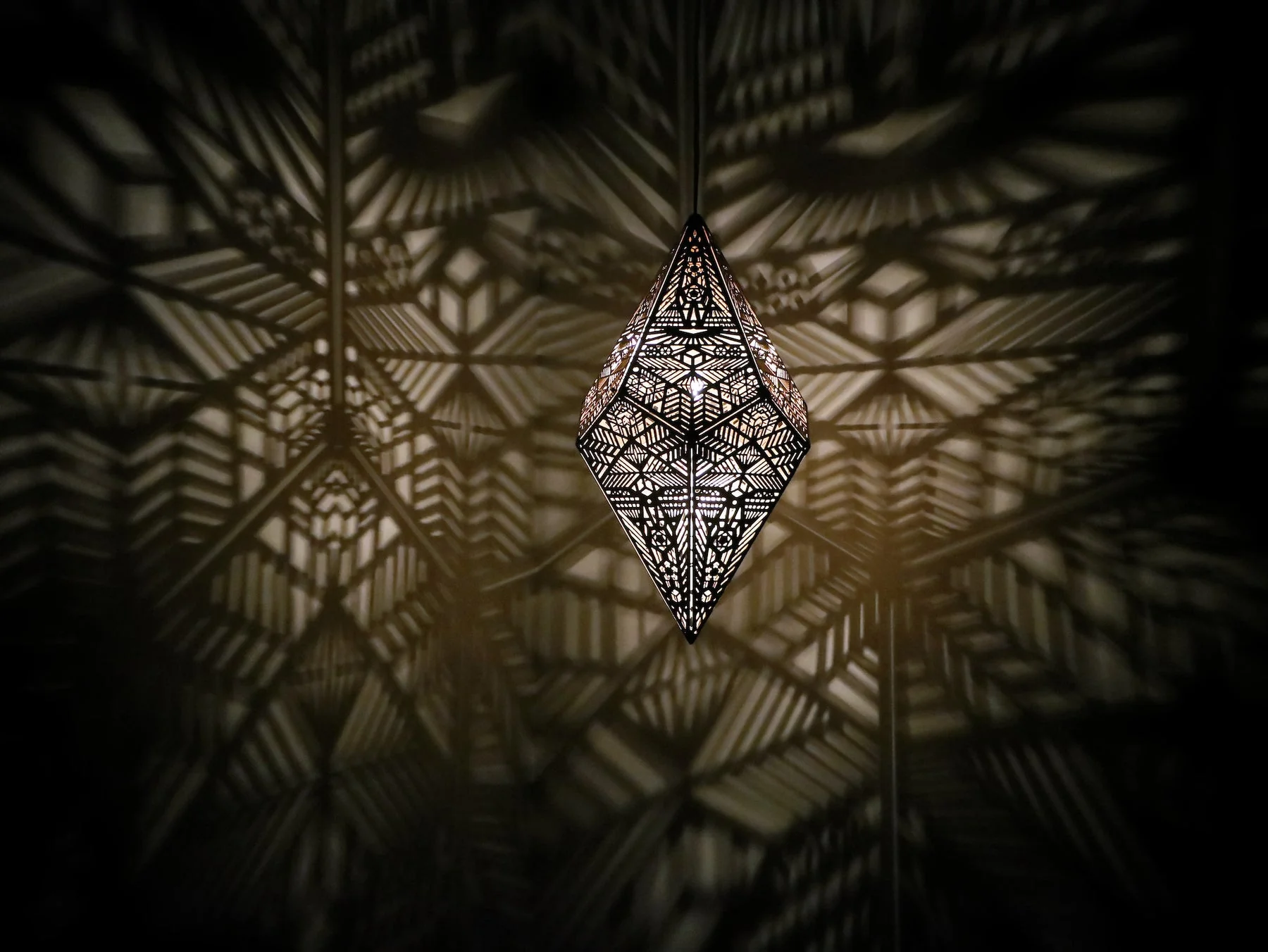 Golden Shadow Casting Hanging Lamp - Image 14