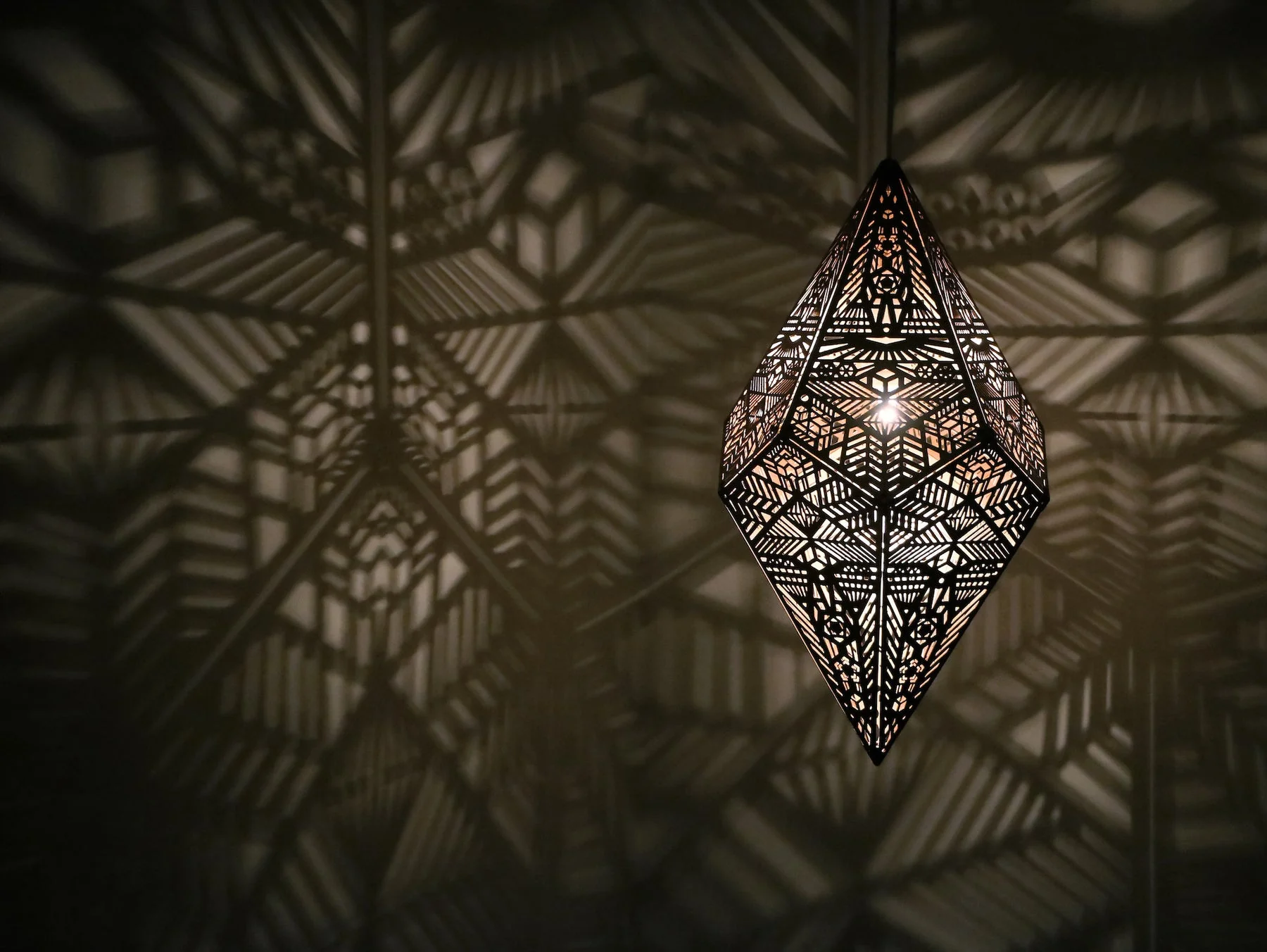 Golden Shadow Casting Hanging Lamp - Image 3
