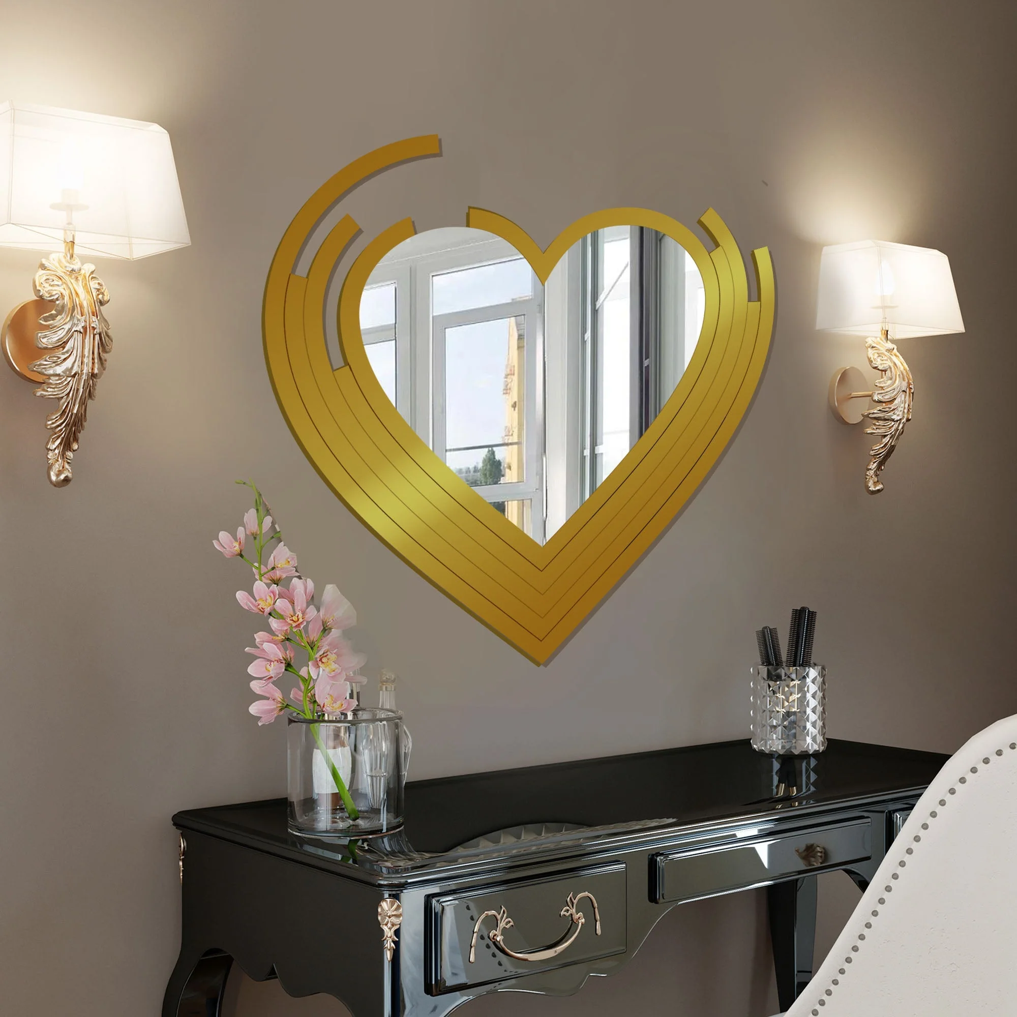 Heart Shape Stylish Wooden Wall Mirror With Gold Texture - Image 2
