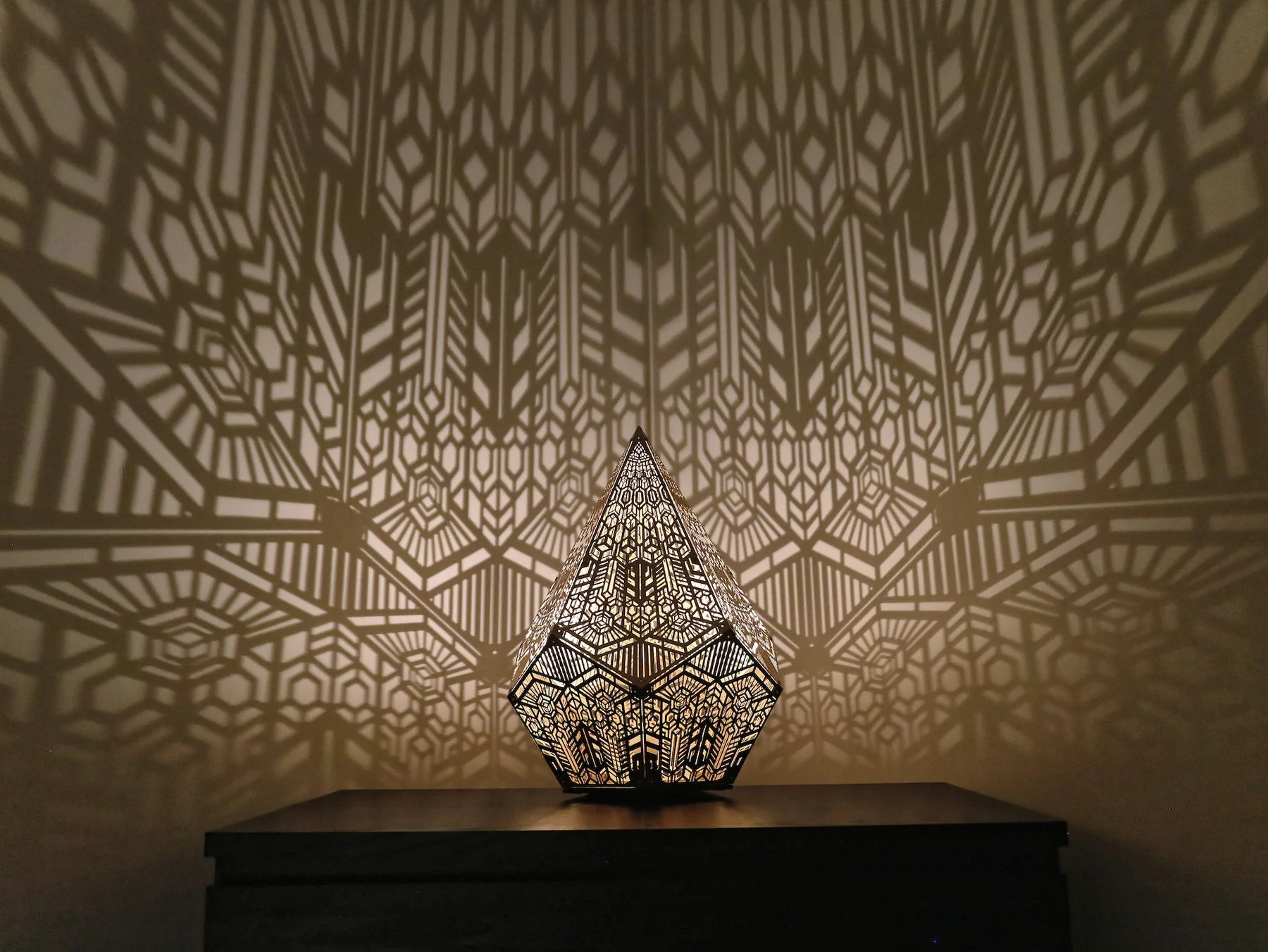 Luxury Decorative Table Light - Image 4