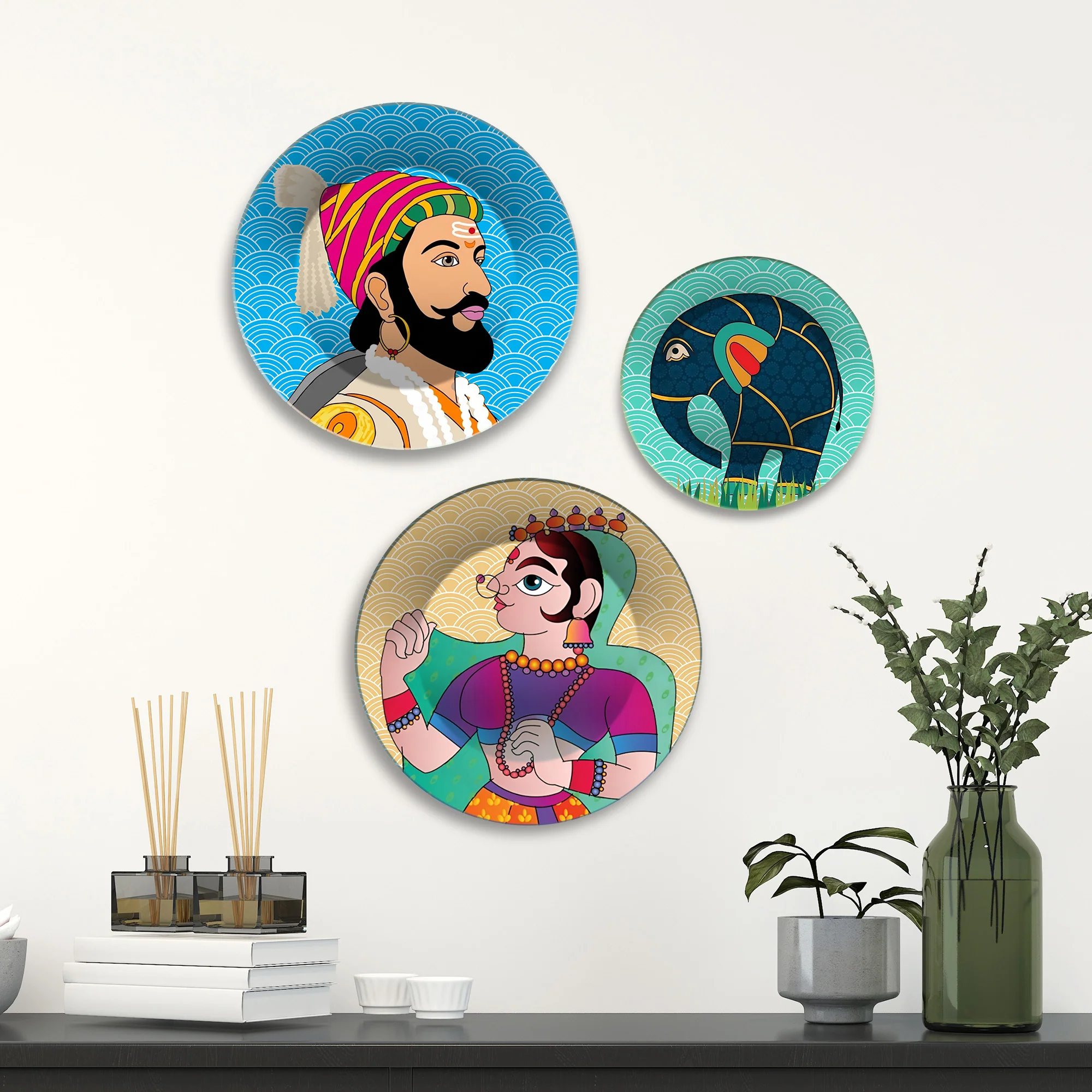 Royal & Cultural Regal Spirit Premium Wall Plates Painting Set of 3 - Image 3